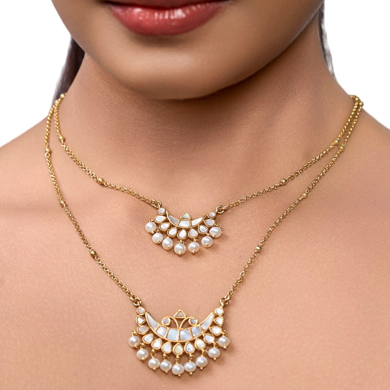 The Nacre Heritage Choker