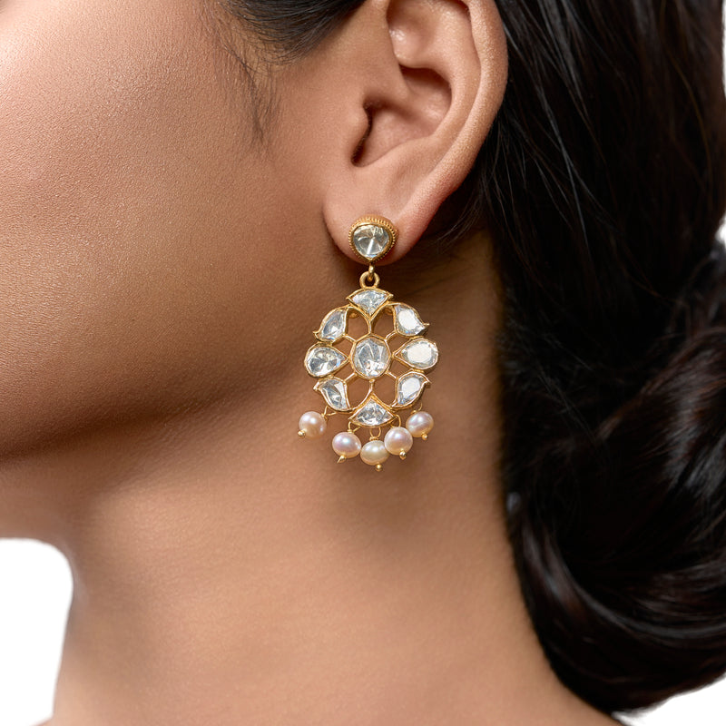 The Moissanite Pearl Flare