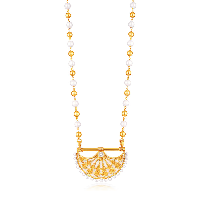 The Nacre Moissanite Suite