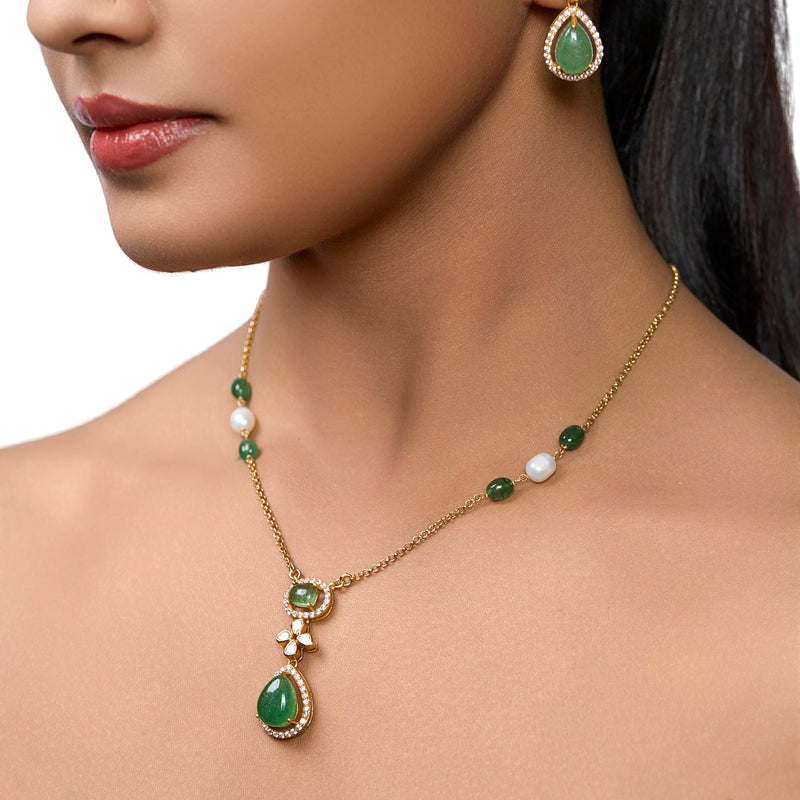 The Emerald Galaxy Collar