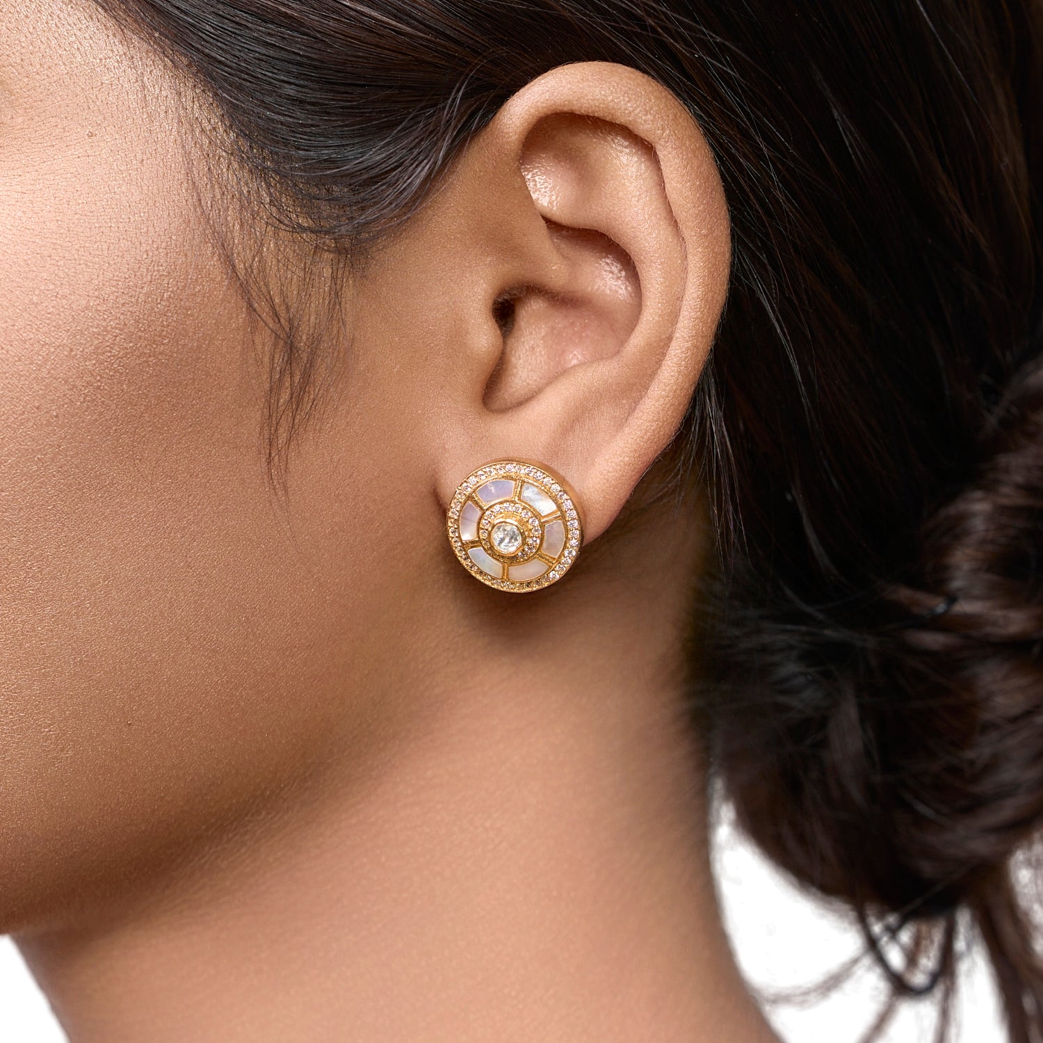 The Nacre Moissanite Suite